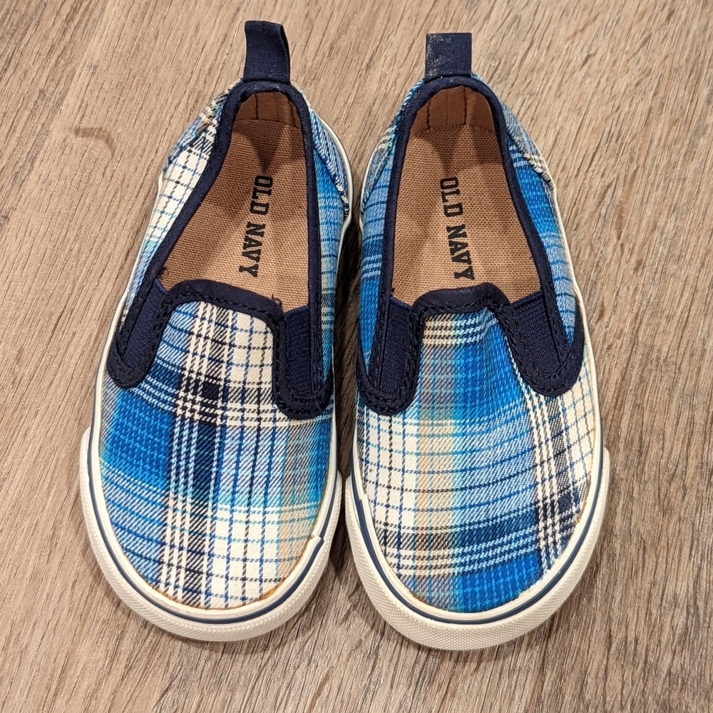 NWOT Old Navy Toddler Slip on Shoes - Picture 2 of 5